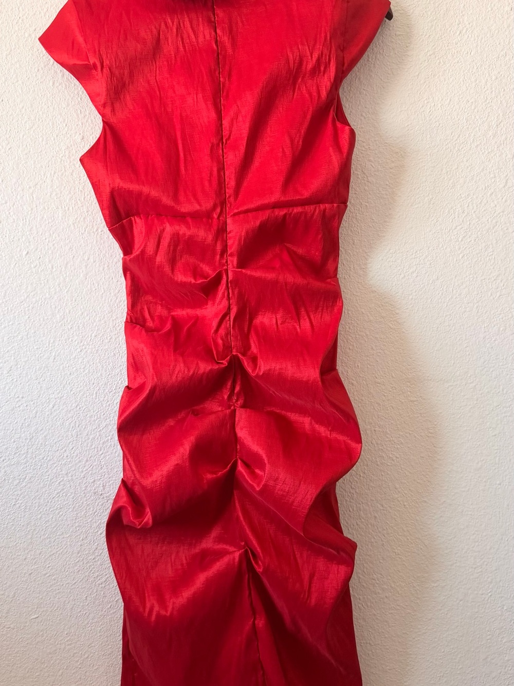 Xscape Red Ruffle V-Neck Ruched Midi Dress - Picture 5 of 14